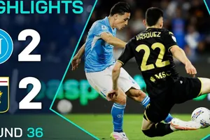 Napoli vs Genoa 2-2: Romelu Lukaku tỏa sáng khai bàn, Alex Meret phản lưới nhà, Giacomo Raspadori lập công nhưng Johan Vasquez bất ngờ chia điểm, Napoli hơn Inter 1 điểm, tạm dẫn đầu Serie A