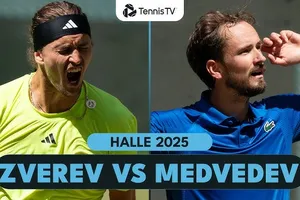 Daniil Medvedev vs Alexander Zverev 7-6(3), 6(1)-7, 6-4: Chật vật hạ sau 3 giờ 1 phút Zverev , Medvedev ghi danh vào chung kết Halle Open 2025 đấu Alexander Bublik