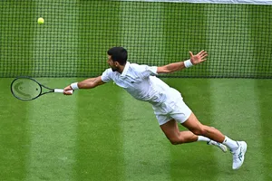 Pha ăn điểm đẳng cấp "nhà vô địch" của Novak Djokovic trước Kecmanovic ở vòng 3 Wimbledon 2025