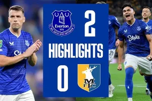 Everton vs Mansfield Town 2-0: Tâm điểm hiệp 2, Carlos Alcaraz sút xa góc hiểm mở bàn, Beto đệm bóng cận thành bỏ túi chiến thắng vòng 2 League Cup