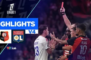 Rennes vs Lyon 3-1: Corentin Tolisso mở bàn, Tyler Morton nhận thẻ đỏ, Anthony Rouault ghi bàn, Remy Descamps phản lưới nhà, Mohamed Kader Meite ngược dòng chiến thắng