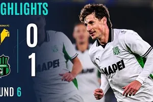 Verona vs Sassuolo 0-1: Andrea Pinamonti hỏng penalty nhưng cũng kịp đá bồi ghi bàn thắng duy nhất để giành 3 điểm
