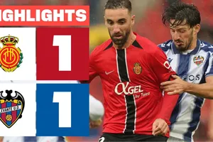 Mallorca vs Levante 1-1: Sai lầm hàng thủ, Etta Eyong chớp thời cơ mở bàn, Johan Mojica kiến tạo, Pablo Maffeo vẽ siêu phẩm góc chữ A chia điểm đẹp mắt