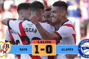 Rayo Vallecano vs Alaves 1-0: Pep Chavarria tạt bóng đẹp mắt, Alexandre Zurawski đánh đầu cận thành phút bù giờ, kịp giúp Rayo giành 3 điểm