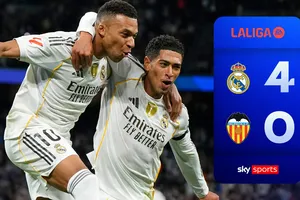 Real Madrid vs Valencia 4-0: Mbappe tỏa sáng cú đúp sau 31 phút, Bellingham, Carreras góp công chiến thắng, Real của HLV Xabi Alonso xây chắc ngôi đầu La Liga
