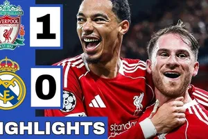 Liverpool vs Real Madrid 1-0: Dàn công Mbappe, Bellingham, Vinicius tịt ngòi, Szoboszlai tạt bóng, Mac Allister đánh đầu hạ thủ môn Courtois