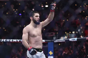 11 pha hạ đối thủ đáng xem của Islam Makhachev ở đấu trường UFC