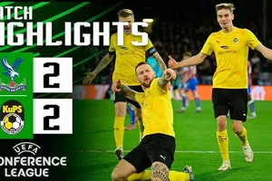 Crystal Palace vs KuPS 2-2: Bất phân thắng bại, Christantus Uche khai bàn, Piotr Parzyszek, Ibrahim Cisse ngược dòng, Justin Devenny cứu thua