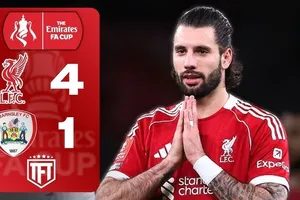 Liverpool vs Barnsley 4-1: Dàn sao Szoboszlai, Frimpong, Wirtz, Ekitike trổ tài ghi bàn, Phillips lập công, Liverpool gặp Brighton ở vòng 4 FA Cup