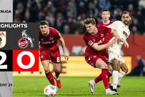 Augsburg vs Koln 2-0: Hiệp 2 bùng nổ, Rodrigo Ribeiro đánh gót mở bàn, Claude Maurice chớp thời cơ ghi bàn từ giữa sân, ấn định chiến thắng 