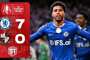 Chelsea vs Port Vale 7-0: Lần lượt Hato, Joao Pedro, Adarabioyo, Andrey Santos, Estevao, Garnacho chỉnh thước ngắm để vào bán kết FA Cup