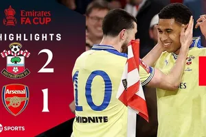 Southampton vs Arsenal 2-1: Stewart khai bàn, Gyokeres gỡ hòa, Charles dứt điểm, Southampton loại Arsenal, giành quyền vào bán kết FA Cup 