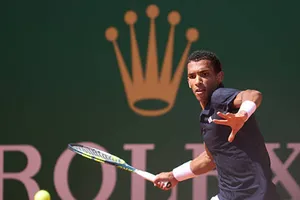 Felix Auger-Aliassime vs Casper Ruud 7-5, 2-2: Kịch tính set đầu, Ruud bỏ cuộc vì chấn thương, nhìn Aliassime đấu Jannik Sinner ở tứ kết