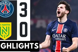 PSG vs Nantes 3-0: Kvaratskhelia tỏa sáng cú đúp nhờ penalty, Doue góp công chiến thắng tưng bừng, PSG trụ vững ở ngôi đầu bảng Ligue 1