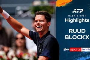 Casper Ruud vs Alexander Blockx 4-6, 4-6: Tay vợt trẻ Blockx gây địa chấn khi hạ Ruud, lần đầu bước vào bán kết Masters 1000