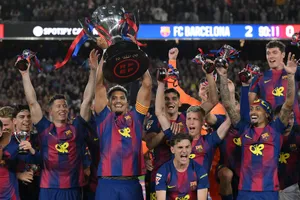 Barcelona vs Real Madrid 2-0: Rashford sớm mở bàn, Olmo kiến tạo, Torres chốt cục diện "Siêu kinh điển" sau 18 phút, HLV Flick vô địch La Liga sớm 3 vòng đấu