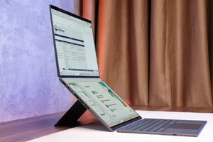 ASUS Zenbook DUO (2026): Hoàn thiện trải nghiệm laptop 2 màn hình
