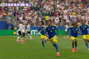 Livano Comenencia chớp thời cơ đã ghi bàn gỡ hòa 1-1 cho Curacao