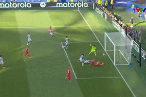 Moller Wolfe căng ngang, ngôi sao Haaland tỏa sáng đệm bóng cận thành mở tỷ số 1-0