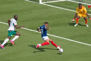 Jackson gây sóng gió trước khung thành Maignan, Mbappe tỏa sáng mở tỷ số 1-0 cho tuyển Pháp