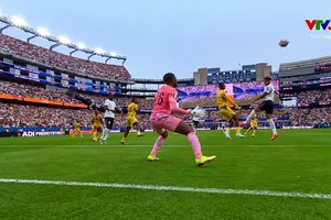 Phút 86, Nico O'Reilly đánh đầu cận thành nhưng bóng đi trúng xà ngang khung thành của Ghana