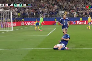 Ritsu Doan có pha kiến tạo, Daizen Maeda tỉa bóng đẹp điệu nghệ, Nhật Bản dẫn trước 1-0