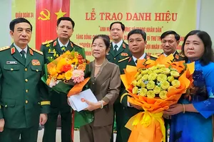 Trao danh hiệu Anh hùng Lực lượng vũ trang nhân dân tặng Đại tướng Lê Văn Dũng