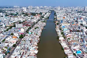 Bờ Bắc kênh Đôi đã thông thoáng mặt bằng