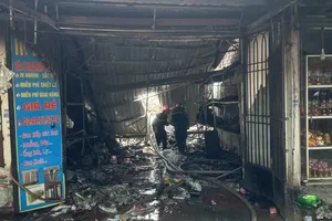 Kịp thời khống chế đám cháy tại cơ sở kinh doanh bao bì