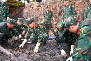 Công tác tìm kiếm, khai quật hài cốt liệt sĩ tại Công viên Lê Thị Riêng (TPHCM) được triển khai khoa học, tỉ mỉ. Ảnh minh họa