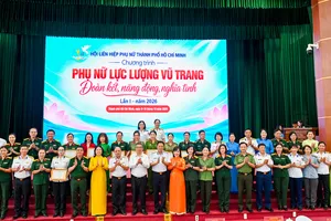 Phụ nữ lực lượng vũ trang đoàn kết, năng động, nghĩa tình