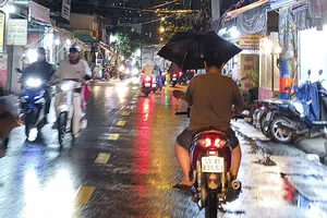 Ô che mưa, che luôn tầm nhìn