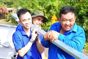 Dấu ấn sức trẻ trên những tuyến đường quê