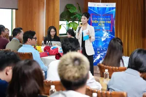 Từ sân chơi đến đường nghề