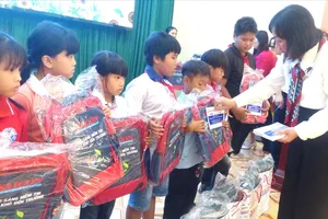 SGGP continues delivering aid to flood-affected students