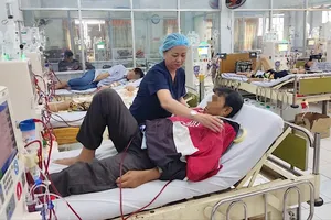 Chậm nâng cấp tuyến y tế cơ sở: Người dân phải tiếp tục chờ!