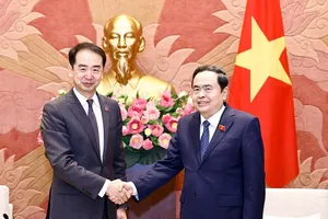 Chủ tịch Quốc hội Trần Thanh Mẫn tiếp Đại sứ Trung Quốc và Đại sứ Cuba tại Việt Nam