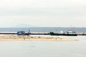 Cửa biển Phan Thiết đang bị bồi lấp nghiêm trọng