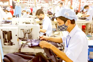 Mỹ áp thuế 46% lên hàng hóa nhập khẩu từ Việt Nam: Không quá hoang mang, chủ động thích ứng