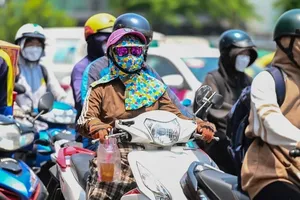 Thích nghi và bảo vệ sức khỏe mùa nắng nóng