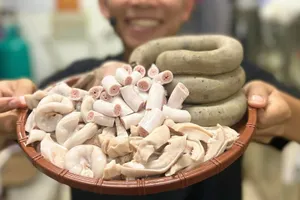 Rao bán “lòng xe điếu” rầm rộ trên mạng: Chiêu trò hay gian lận thương mại?