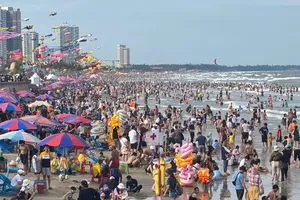 Tháng 5 và hành động quyết liệt