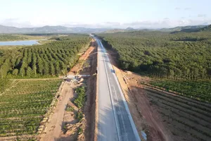 Dự án tuyến cao tốc Khánh Hòa - Buôn Ma Thuột: Giải ngân thấp do vướng giải phóng mặt bằng
