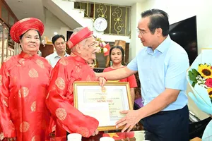 Chăm sóc toàn diện để người cao tuổi sống vui, sống khỏe