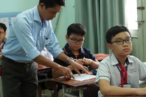 Công bố điểm thi lớp 10 công lập ở TPHCM: Dự báo điểm chuẩn trường tốp đầu tăng
