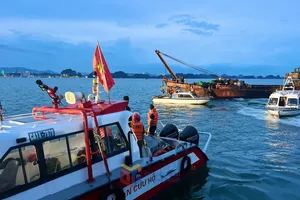 Tìm thấy thêm 1 thi thể trong vụ lật tàu Vịnh Xanh 58