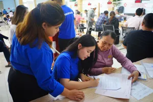 Chính quyền địa phương 2 cấp - Tăng tốc ngay khi khởi động - Bài 3: Cán bộ trẻ tự tìm việc để làm