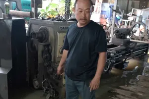 Lắp đặt thêm máy bơm nước khi trời mưa