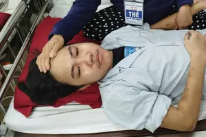 Chồng liệt giường, con trai mắc bệnh hiểm nghèo