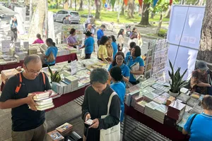 Làm mới hội sách